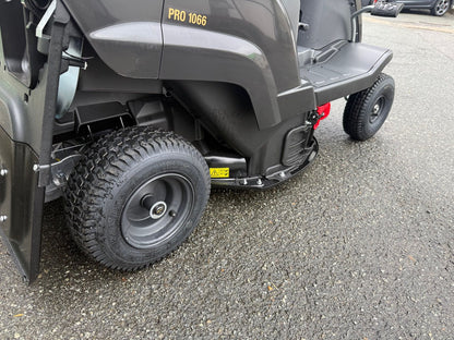 Black Edition Pro 1066 ES Aufsitzmäher