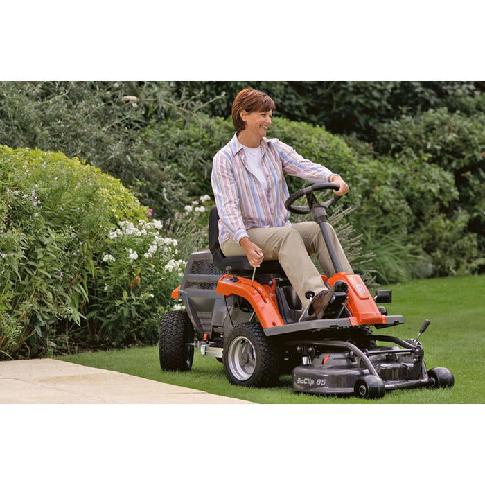 HUSQVARNA R 112C Frontmäher inkl. Mähdeck Combi 85